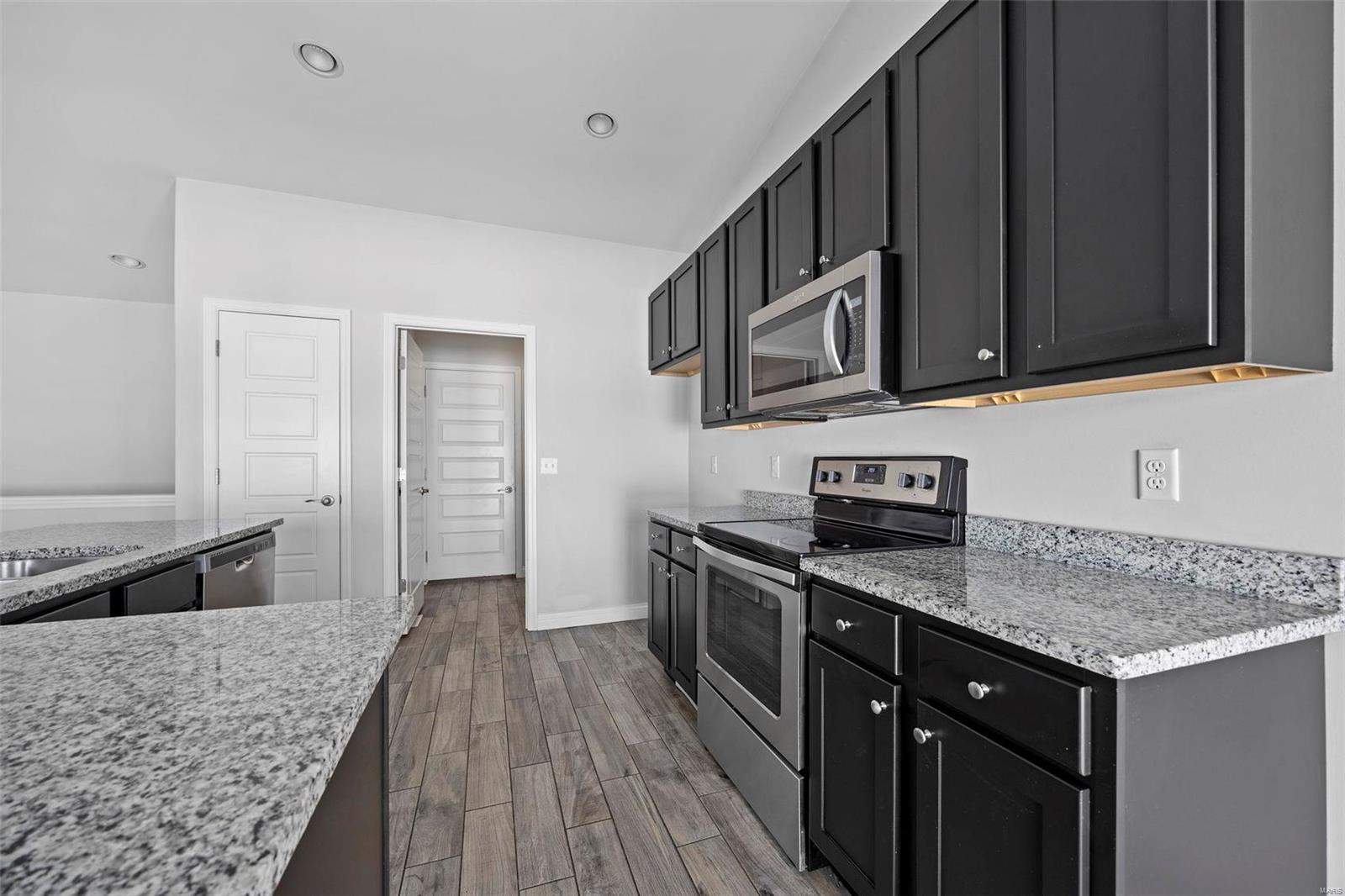 405 Split Rail Dr. Property Photo 11