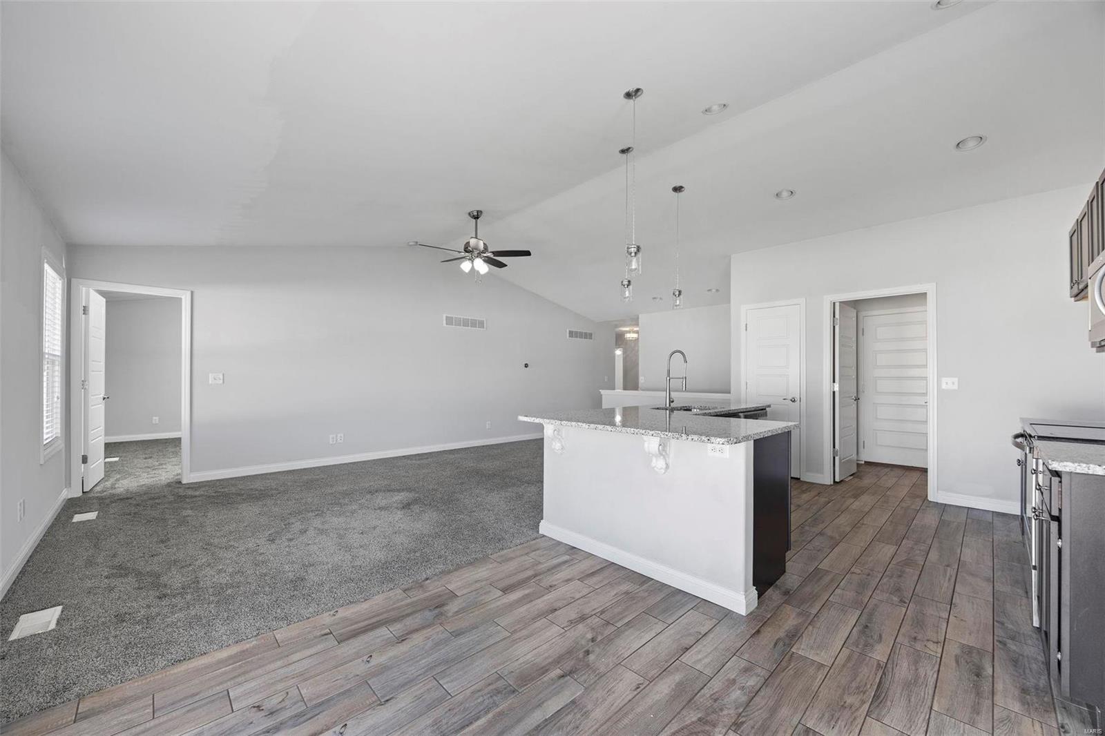 405 Split Rail Dr. Property Photo 14