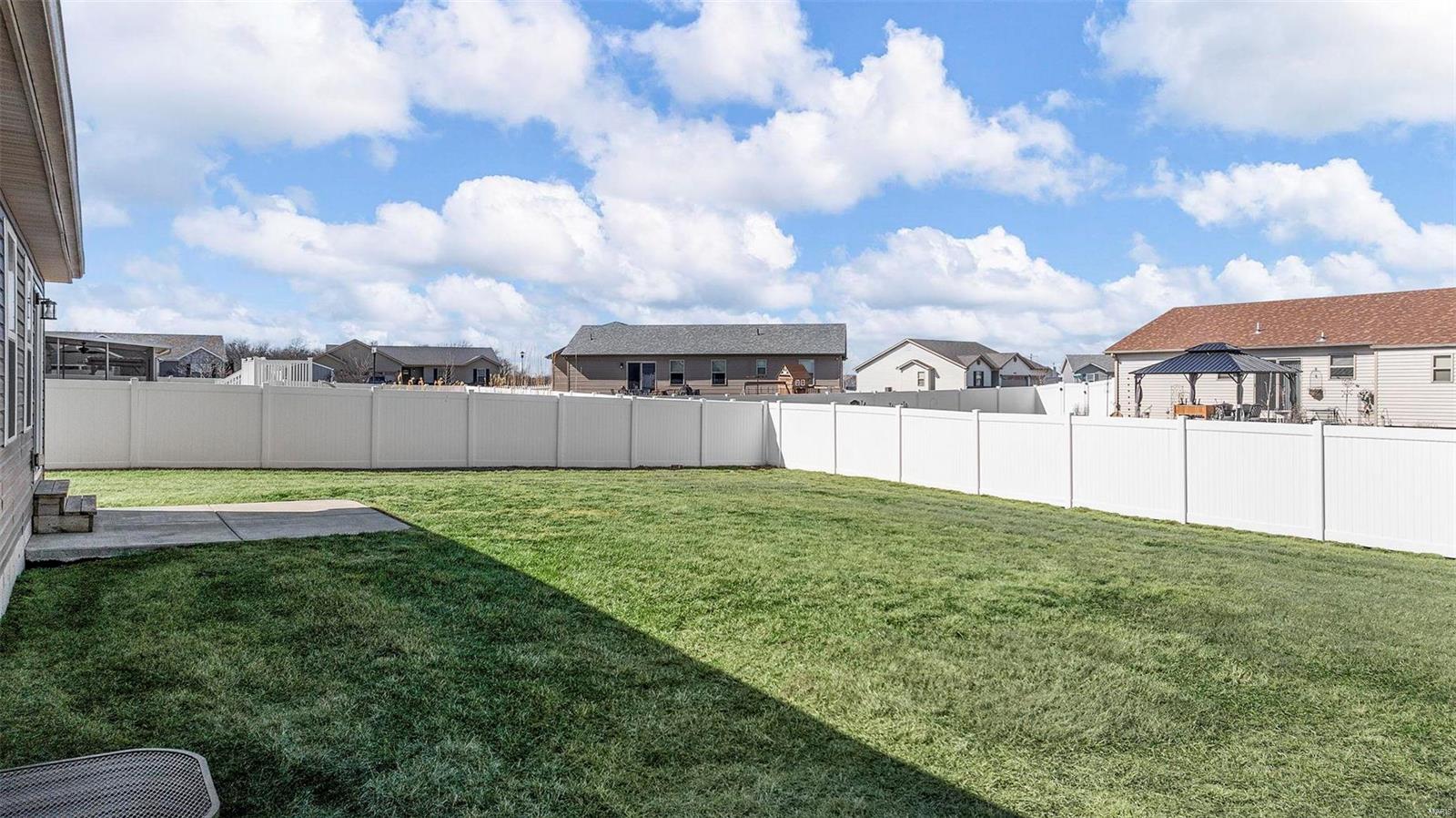 405 Split Rail Dr. Property Photo 29