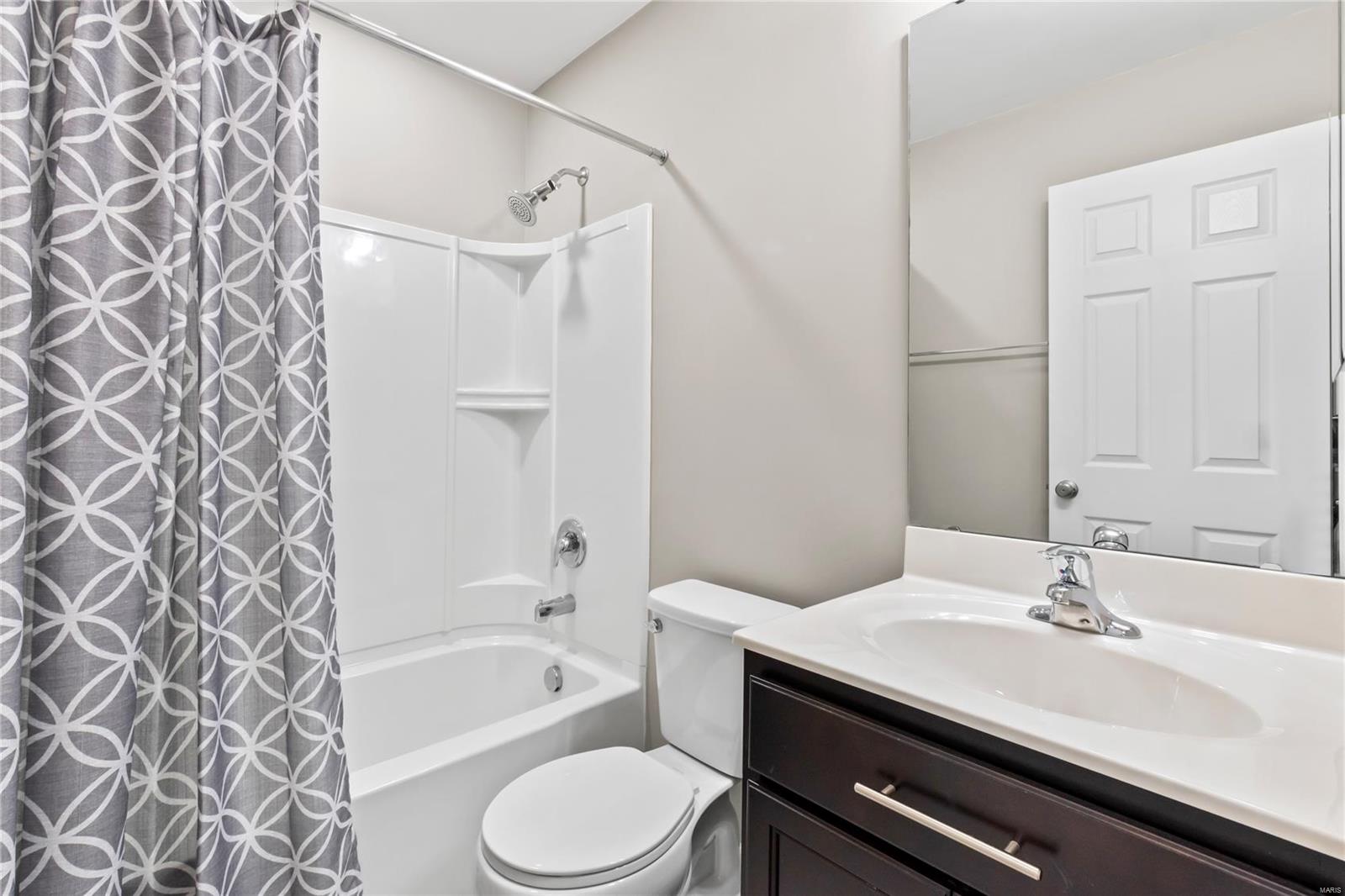 813 Boulder Crest Court Property Photo 18