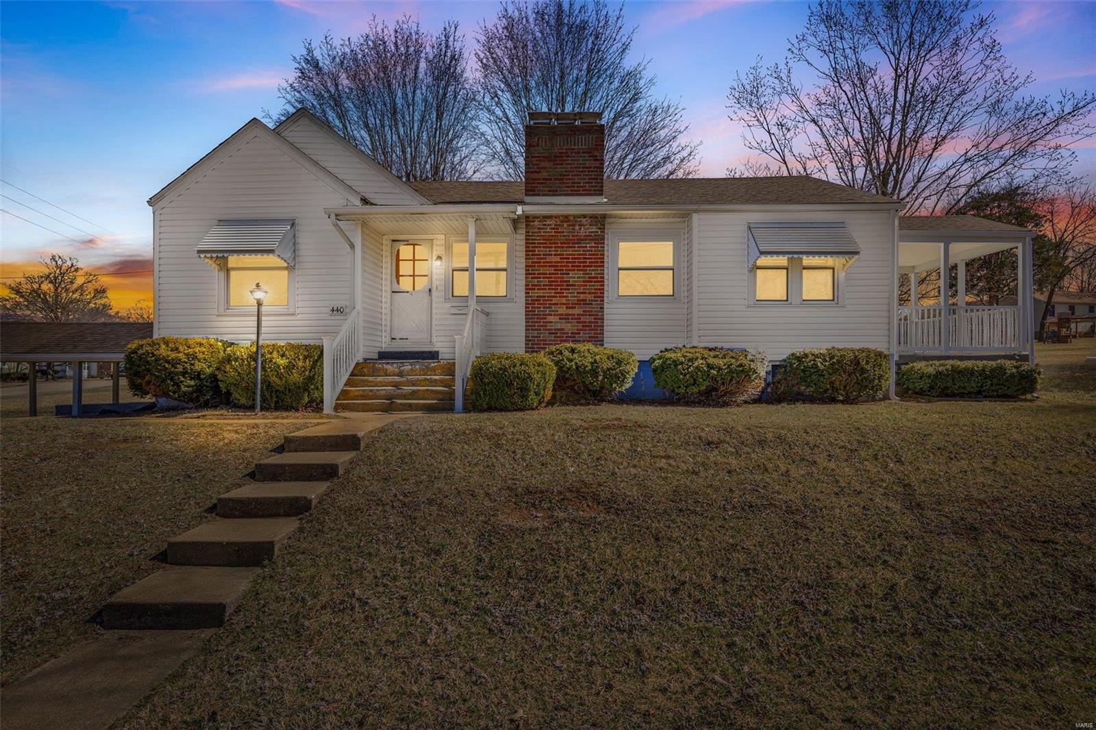 440 N Division Property Photo