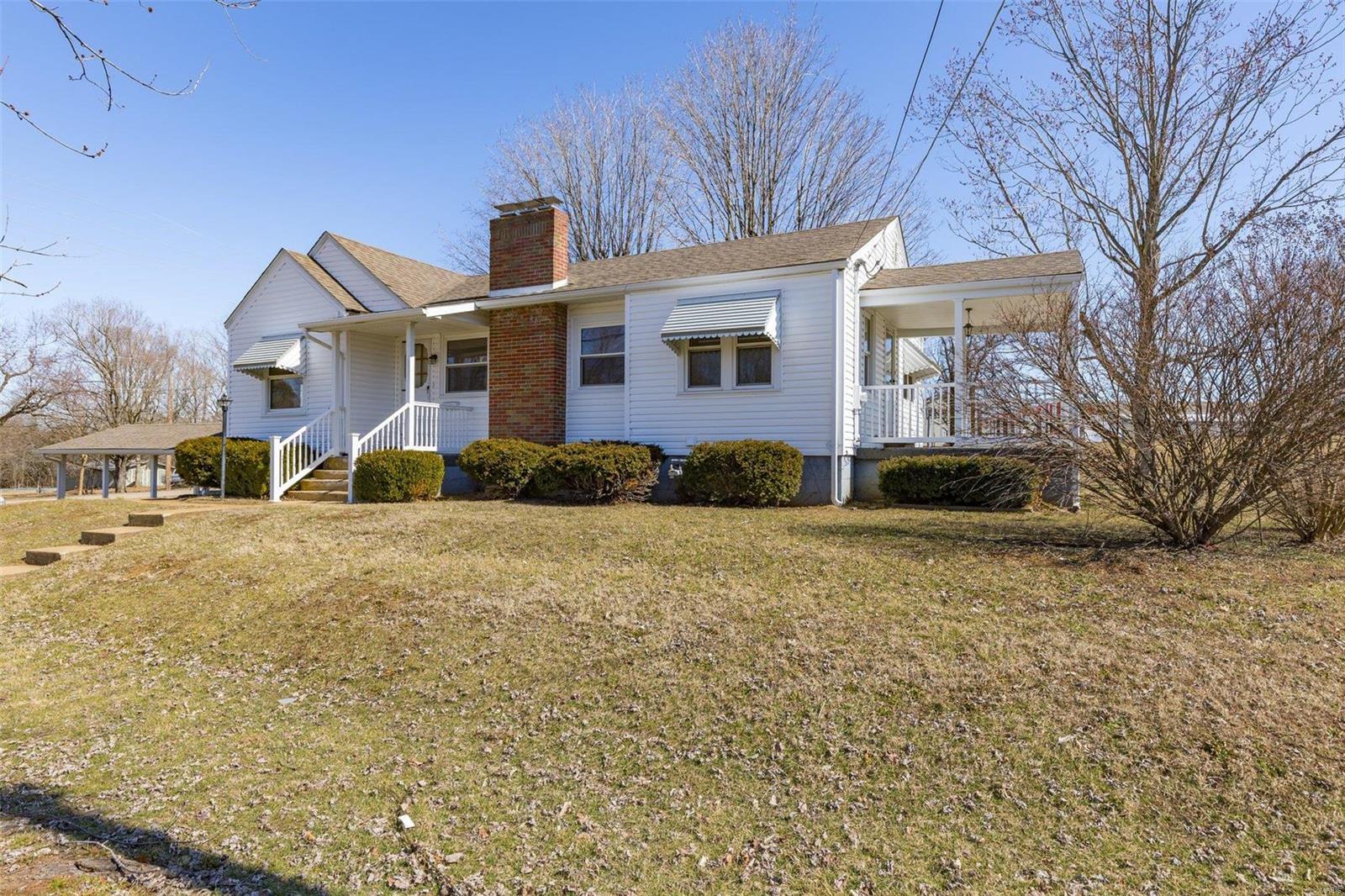440 N Division Property Photo 2