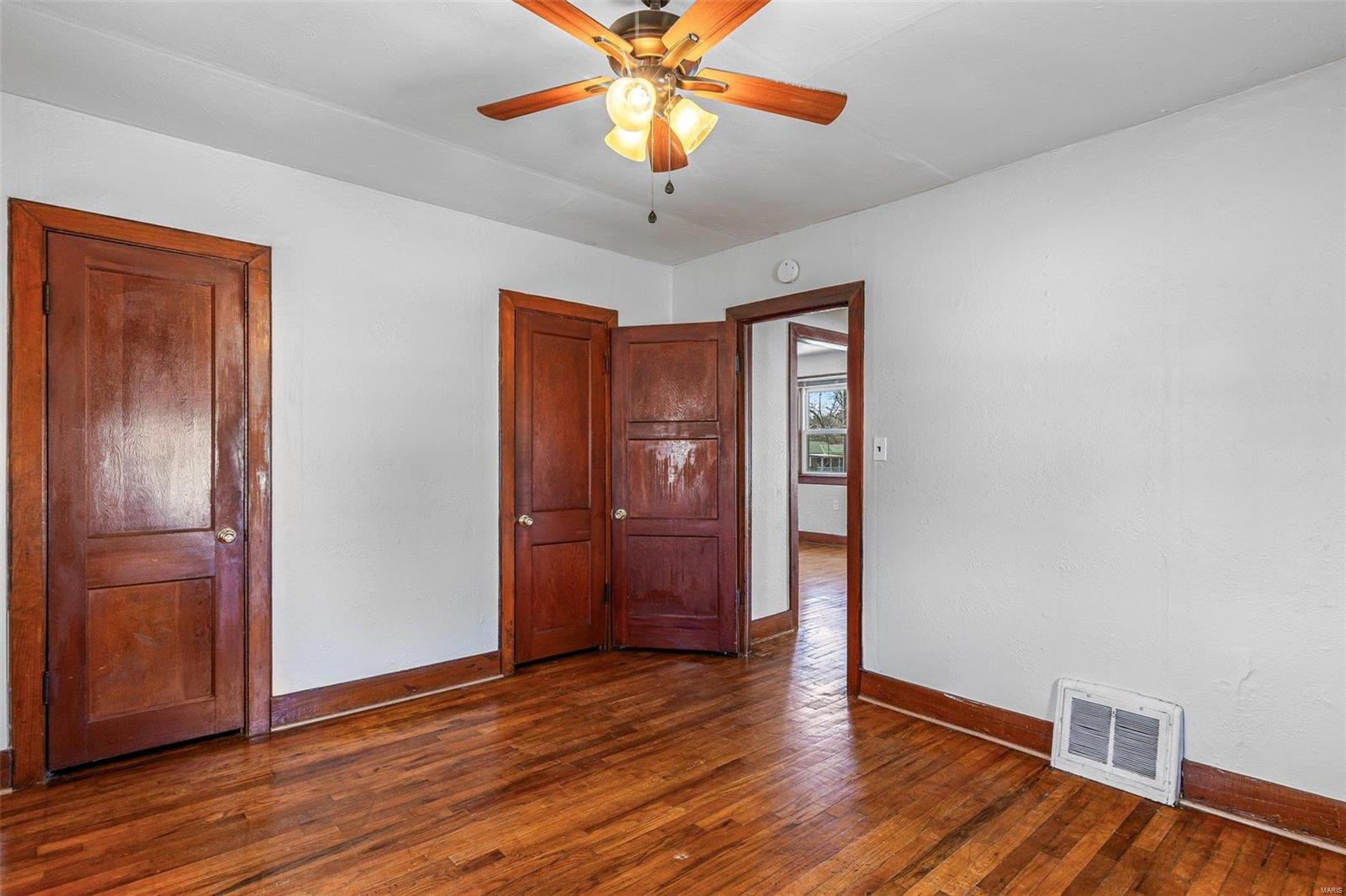 440 N Division Property Photo 14