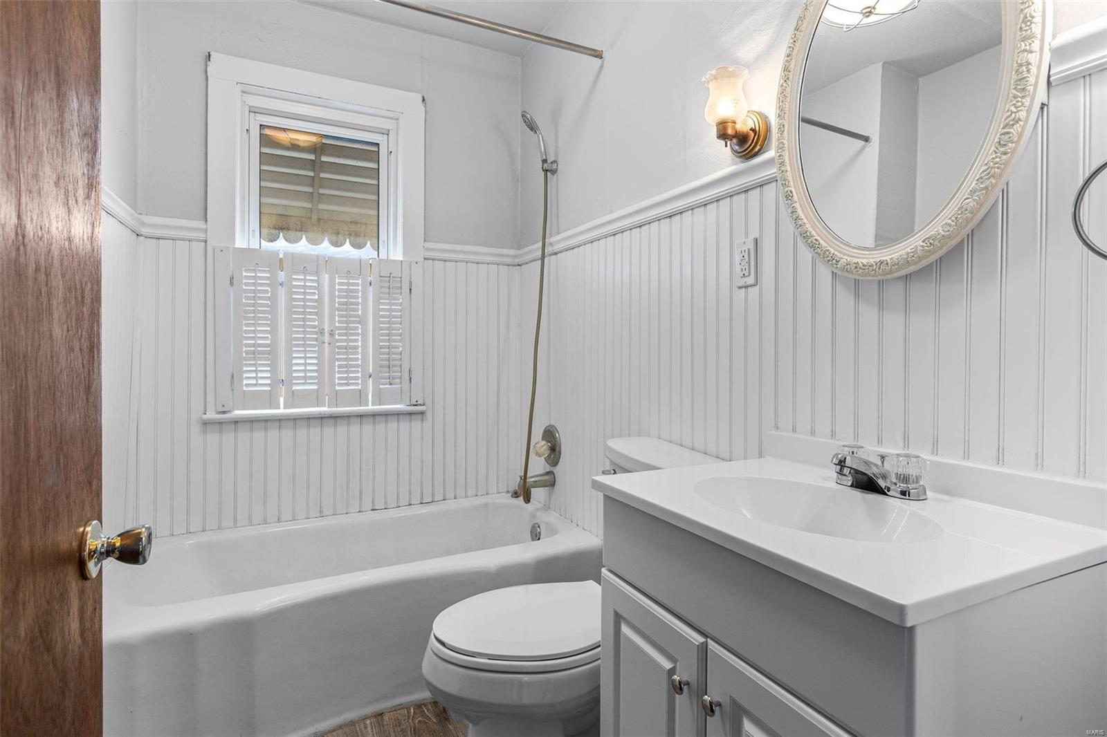 440 N Division Property Photo 15