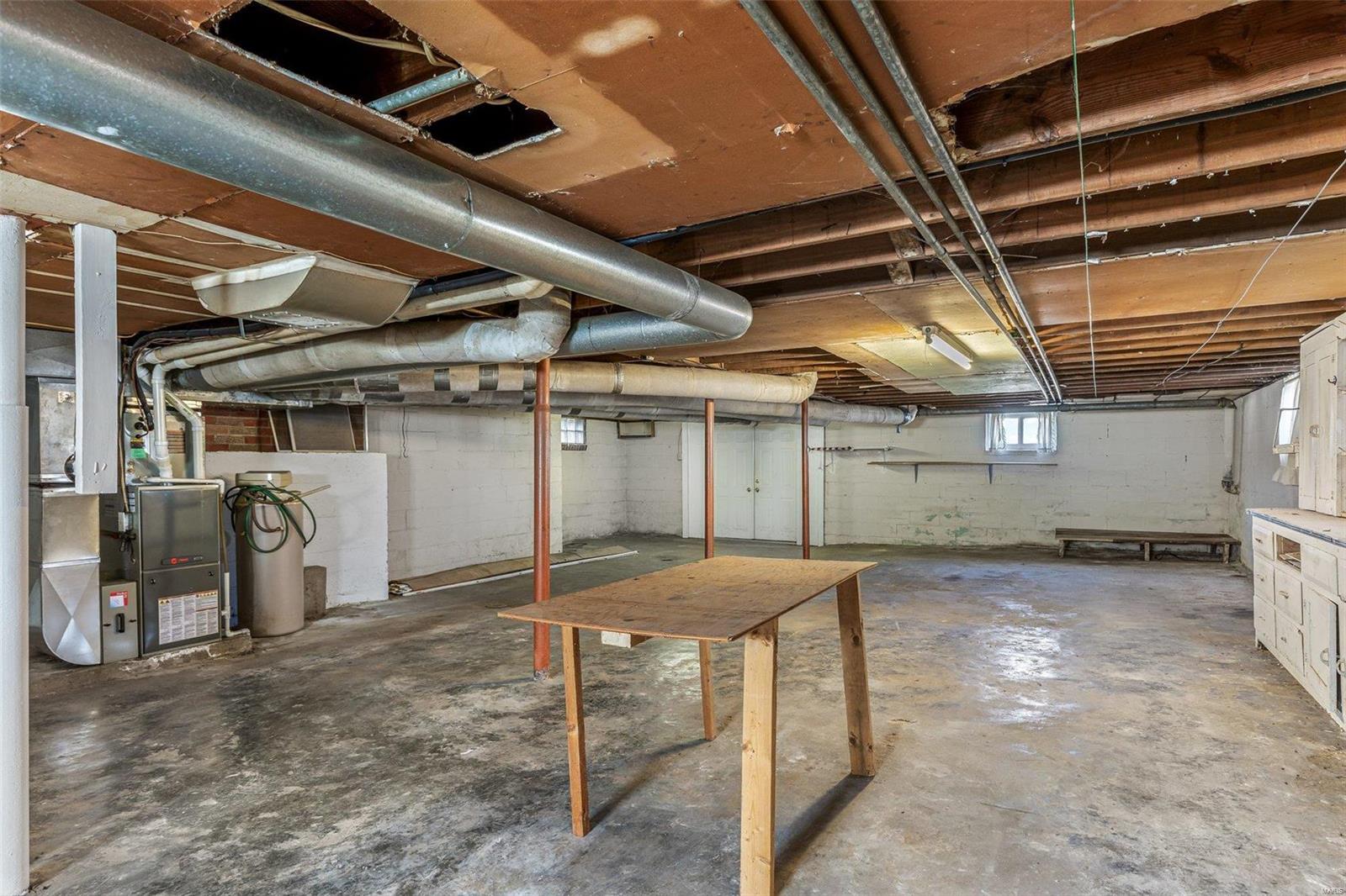 440 N Division Property Photo 20