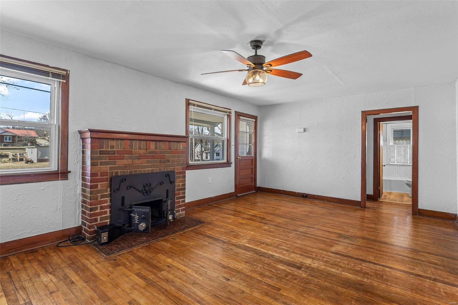 440 N Division Property Photo 24