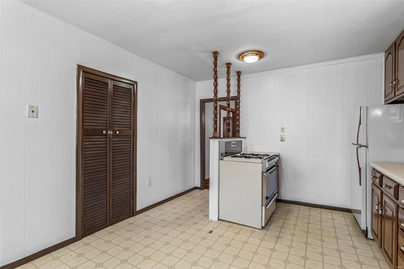 440 N Division Property Photo 30
