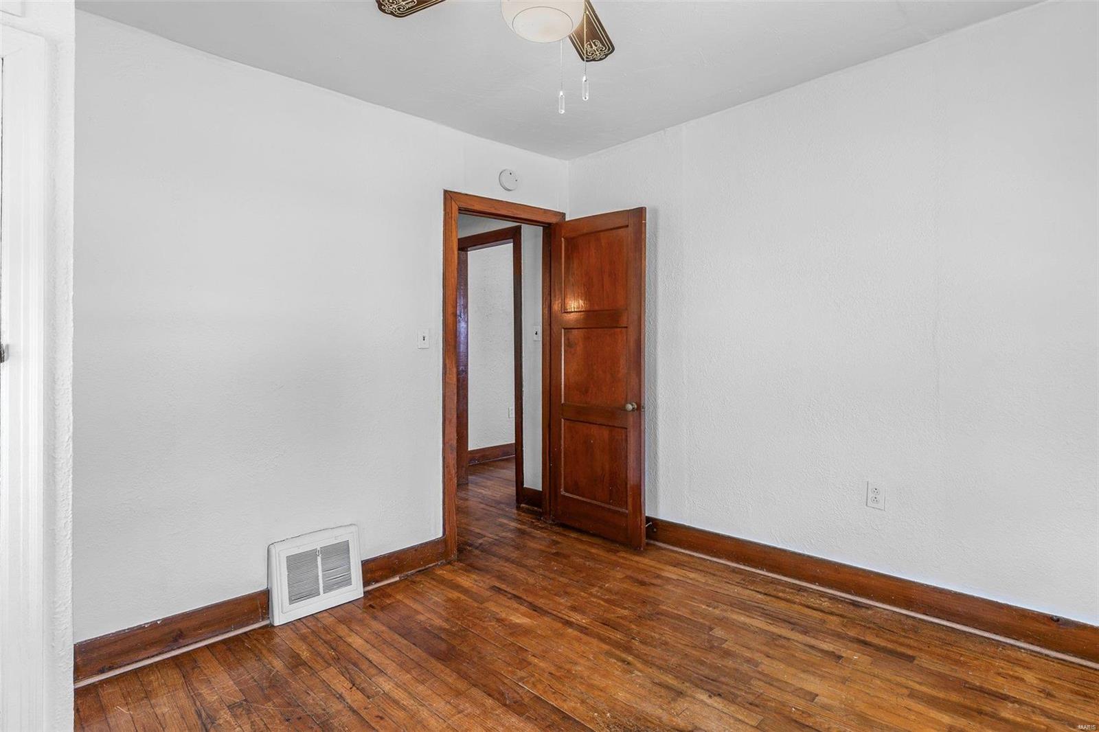 440 N Division Property Photo 36
