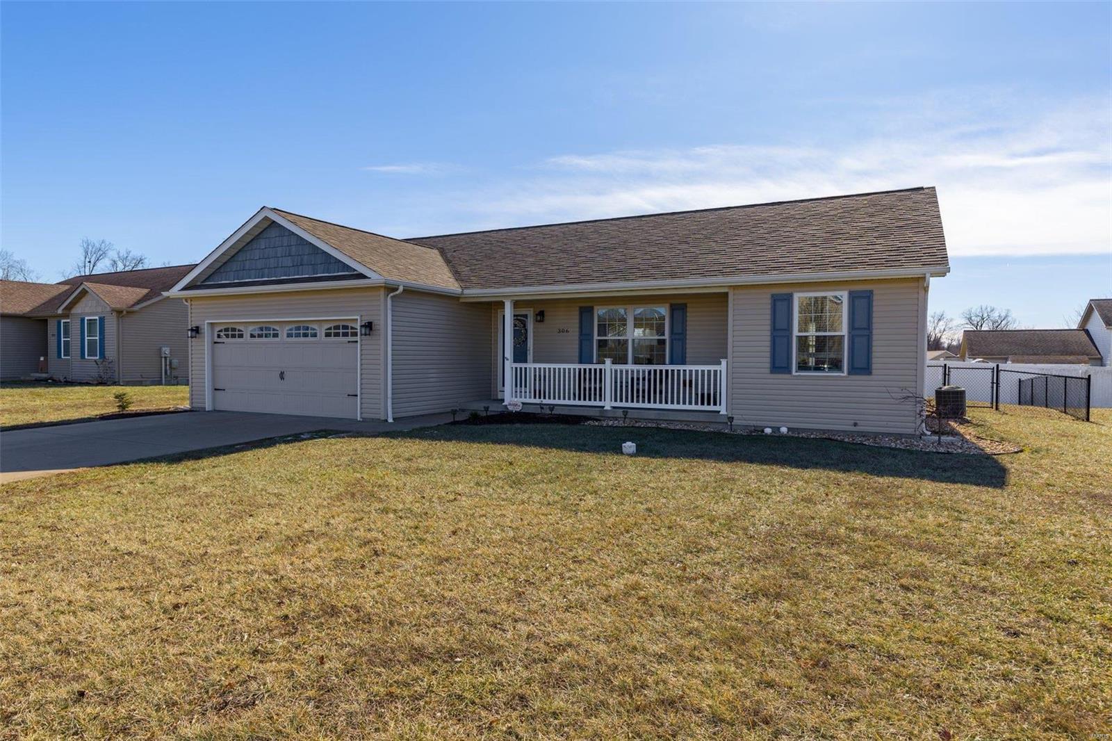 306 Boulder Ridge Drive Property Photo 1