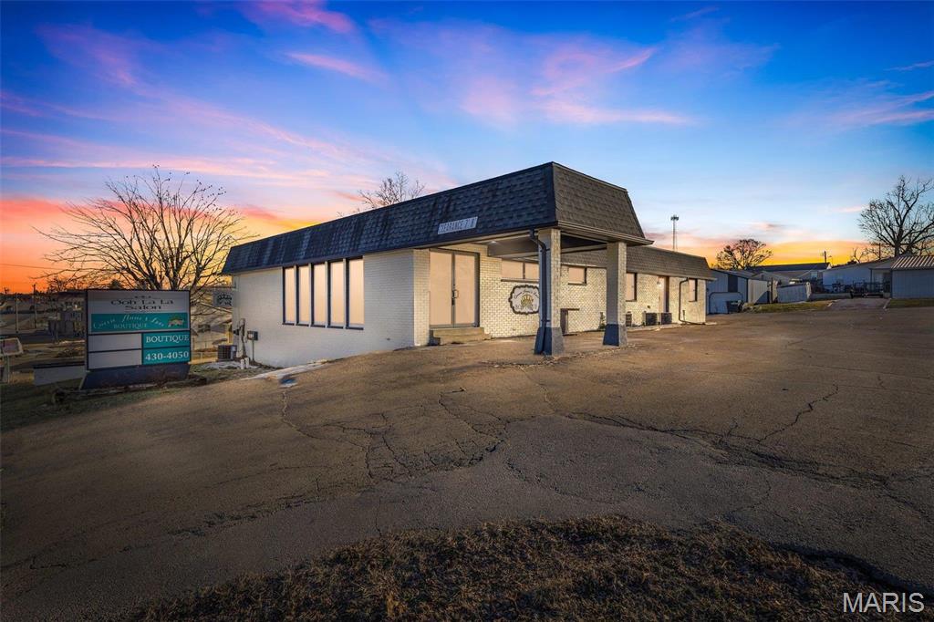 1421 E Main Property Photo 1