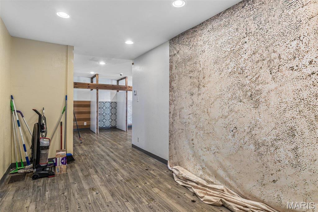 1421 E Main Property Photo 22