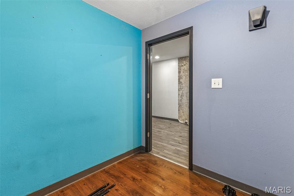 1421 E Main Property Photo 24