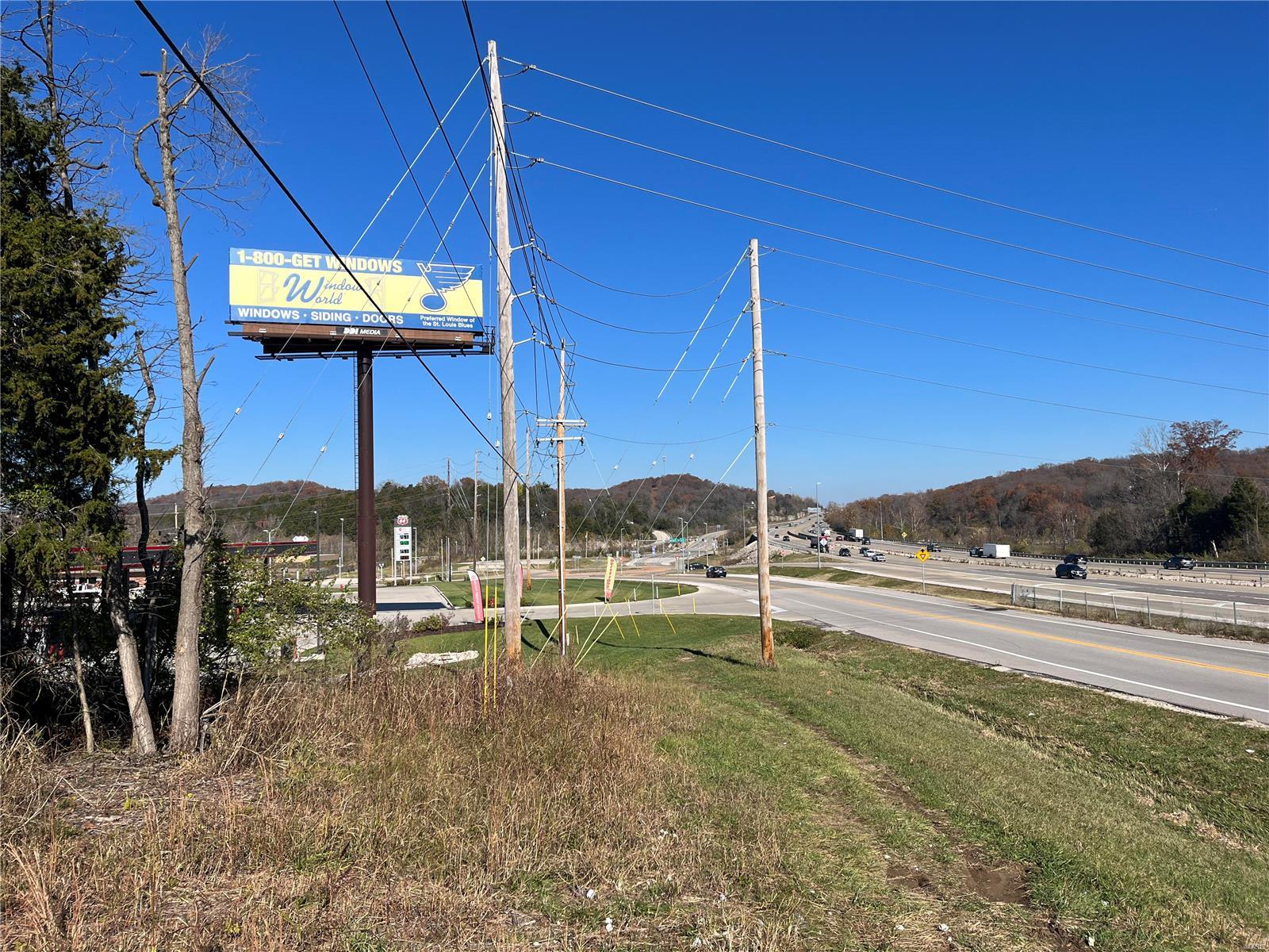 7075 Metropolitan Boulevard Property Photo 3