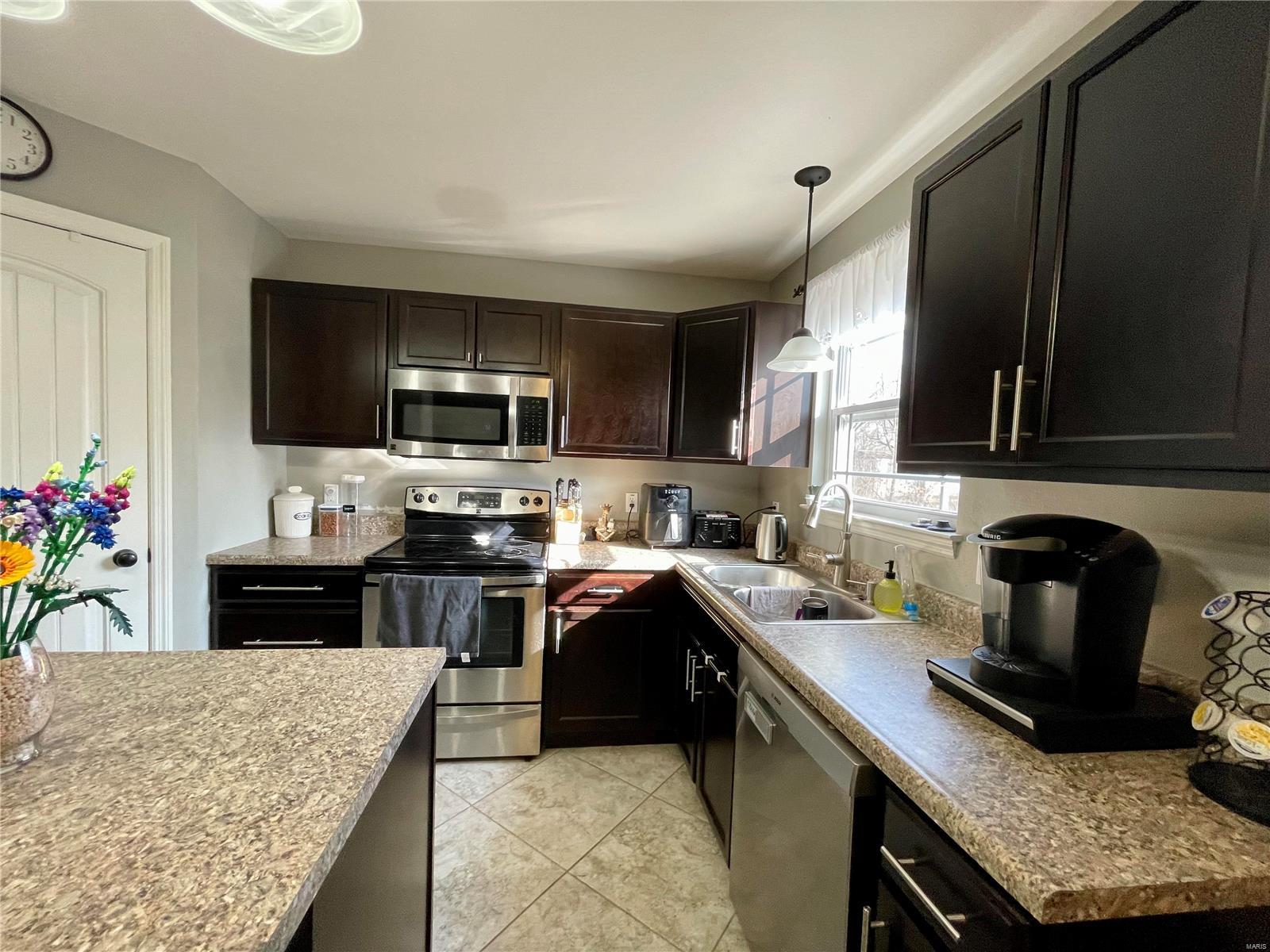 8414 Golden Spring Court Property Photo 5