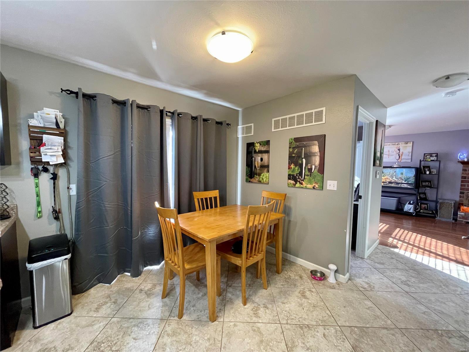 8414 Golden Spring Court Property Photo 8