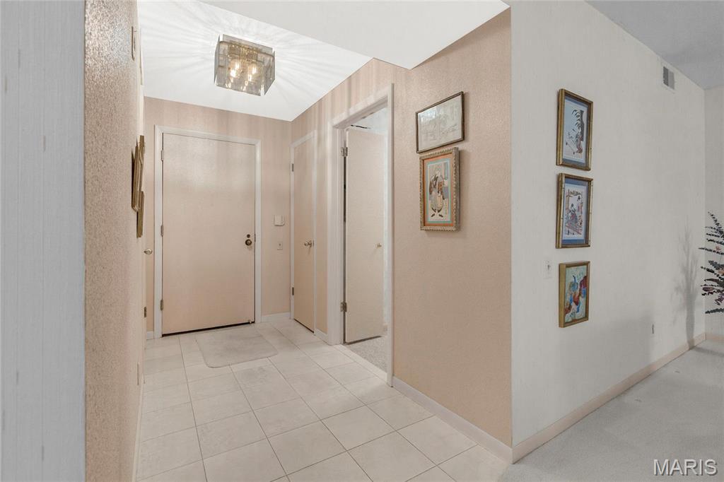 585 Coeur De Royale Drive 206 Property Photo 4