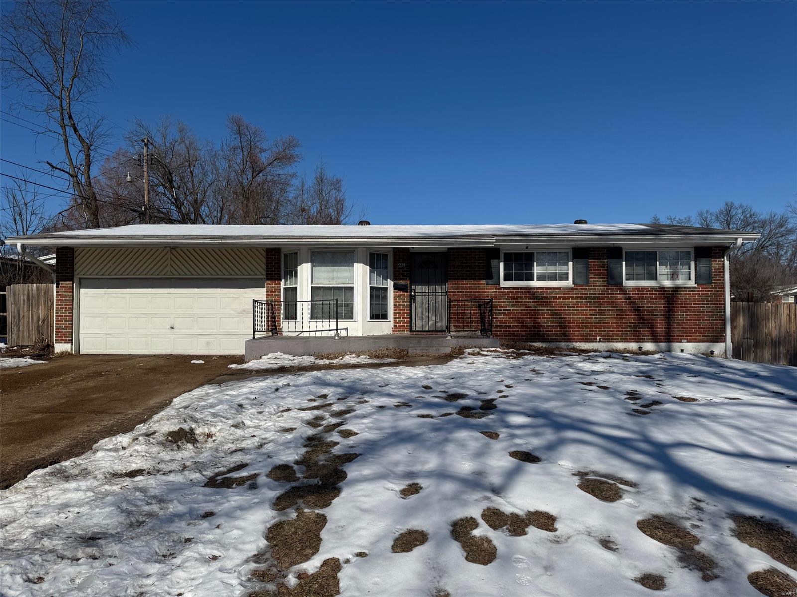 2229 Duchess Drive Property Photo 1