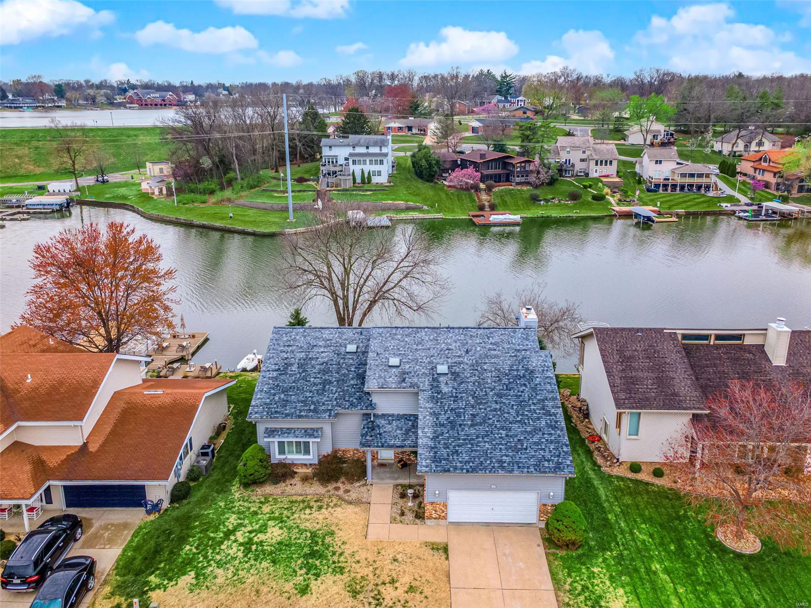 11 Lakeside Circle Property Photo 1