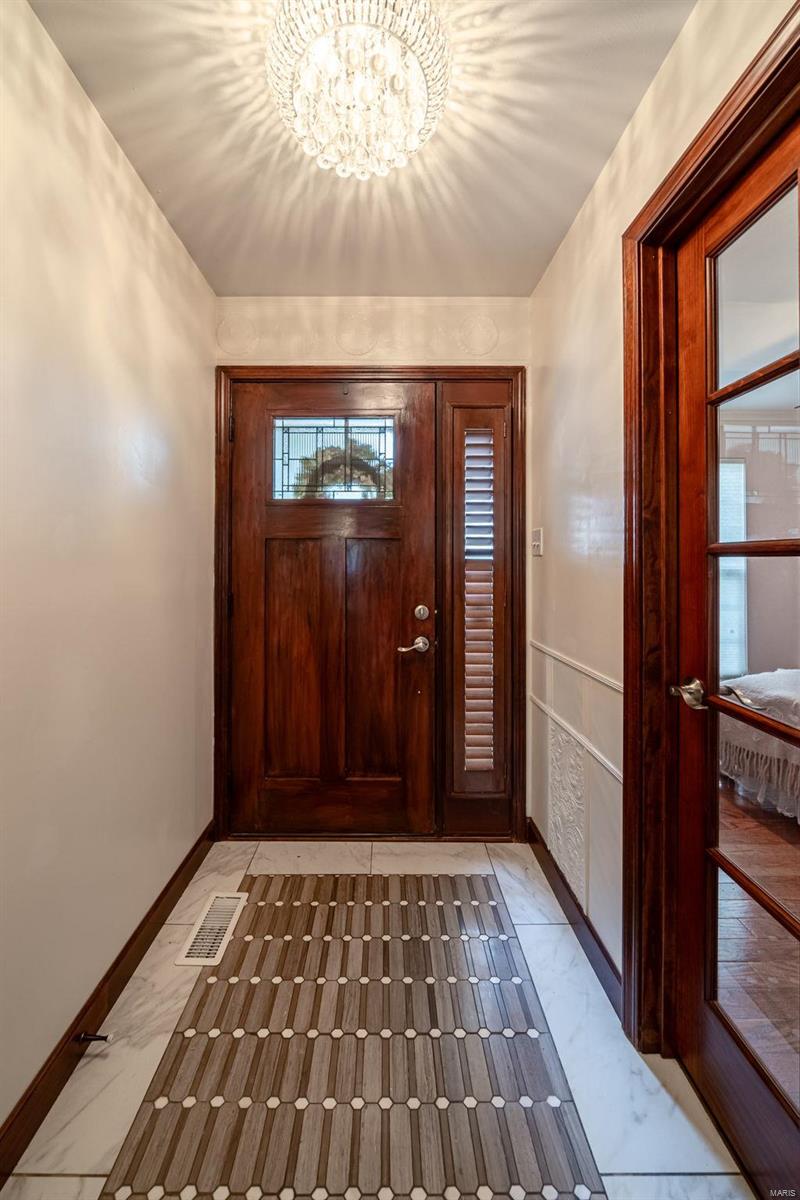 14 Club Court Property Photo 8