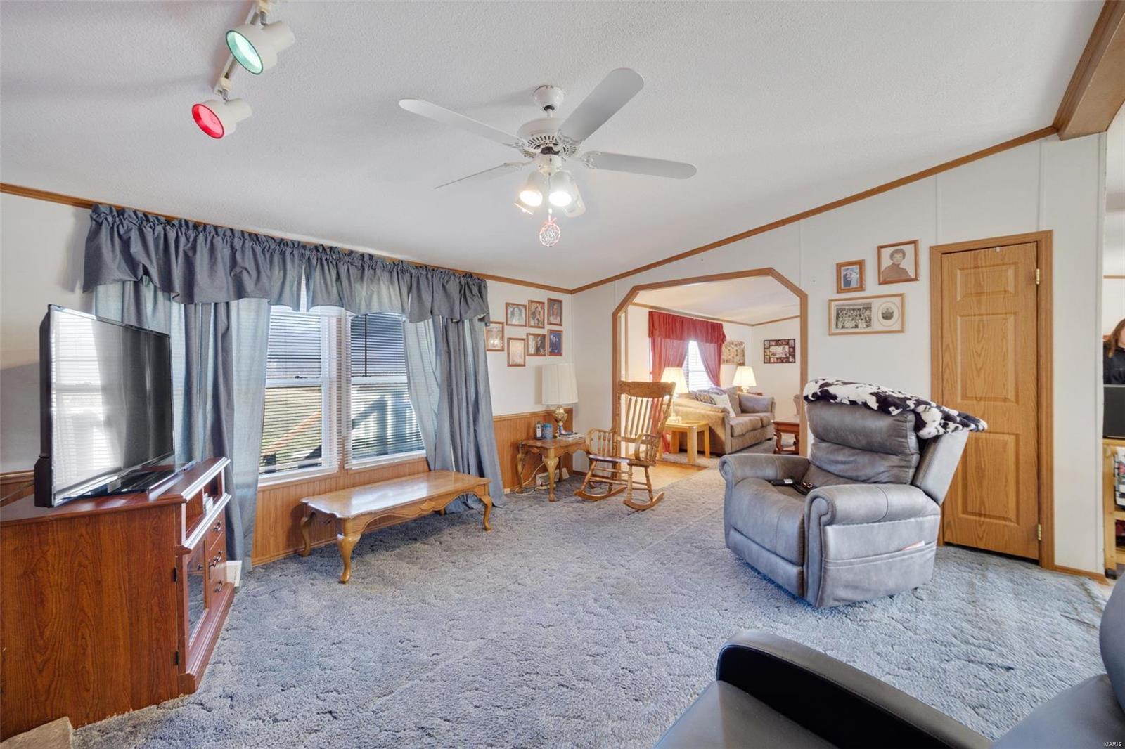 91 Lakeside Drive Property Photo 6