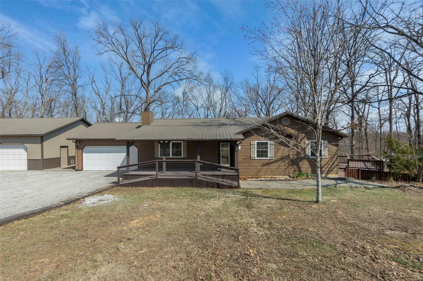 732 Woodridge Lane Property Photo 3