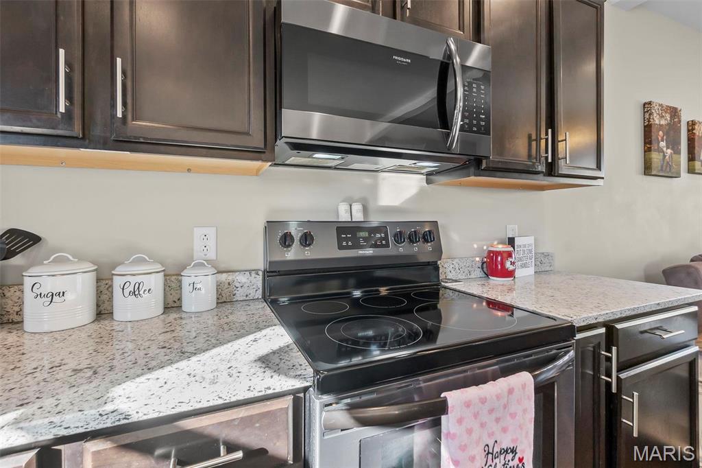 1665 Redbud Court Property Photo 11