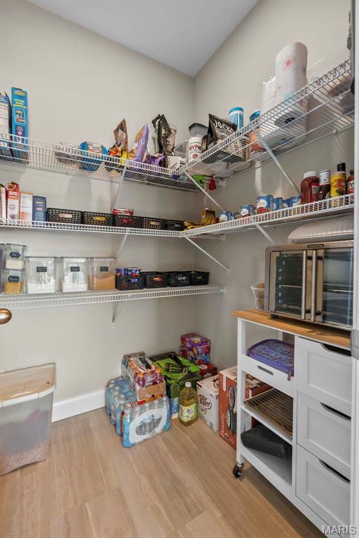 1665 Redbud Court Property Photo 12