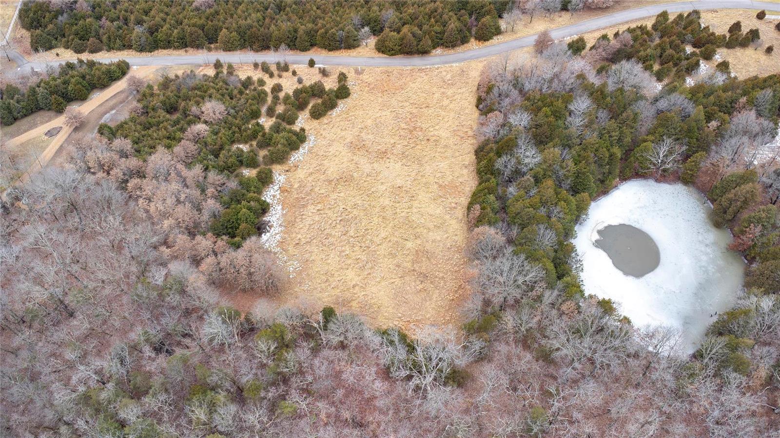 2108 Meadow Oaks Drive Property Photo 2