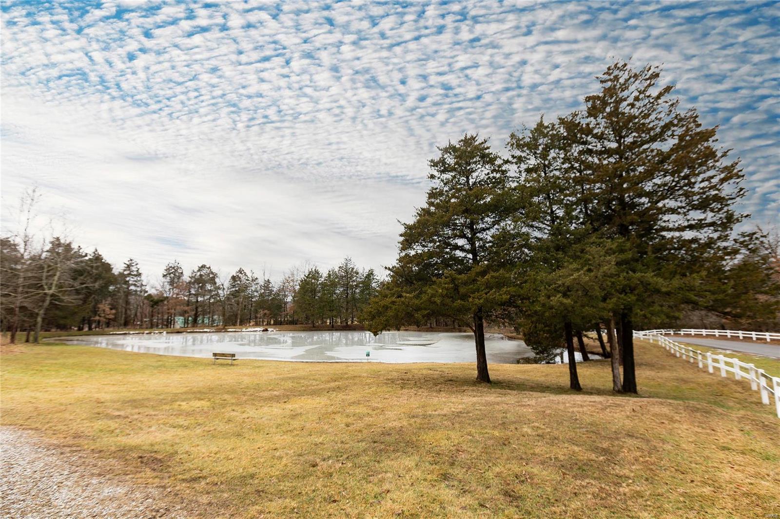 2108 Meadow Oaks Drive Property Photo 11
