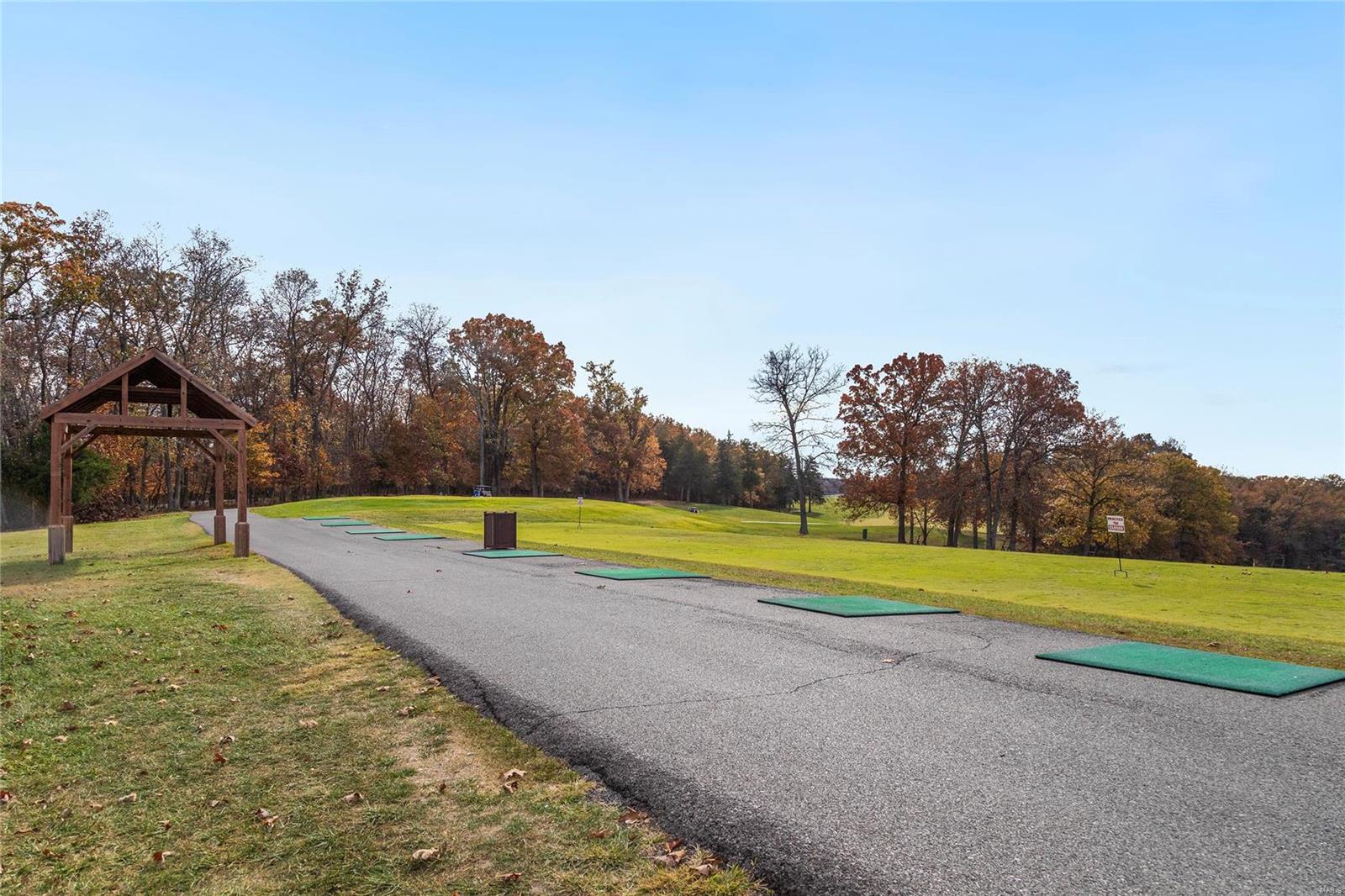 2108 Meadow Oaks Drive Property Photo 21
