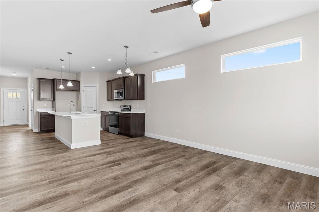 899 Walter Way Property Photo 14