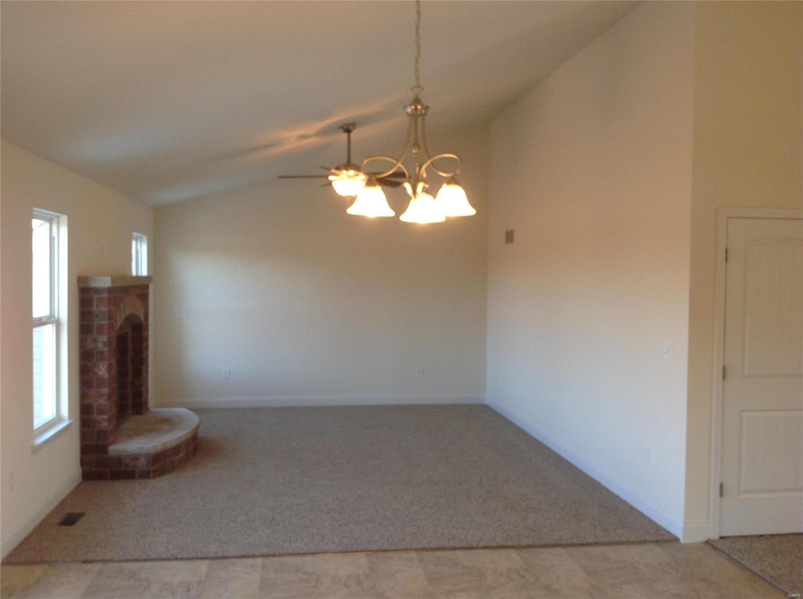 1607 Sugar Creek Drive Property Photo 3