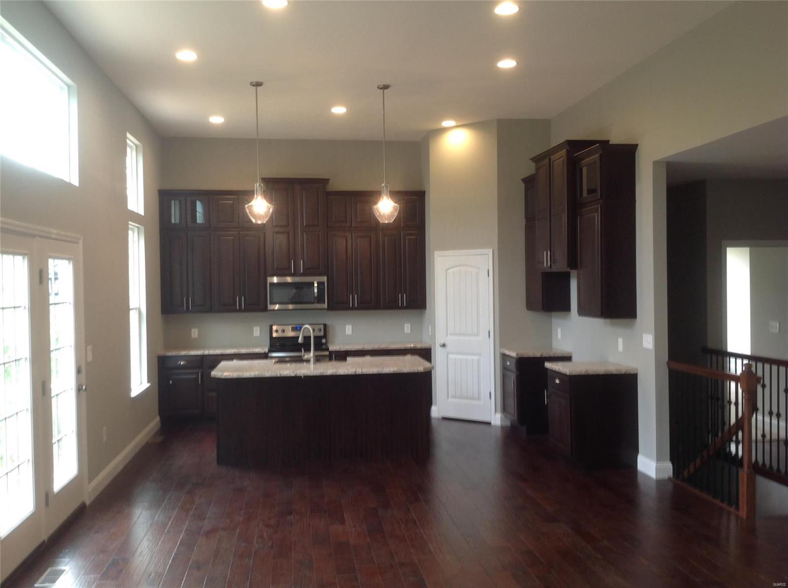 1607 Sugar Creek Drive Property Photo 4