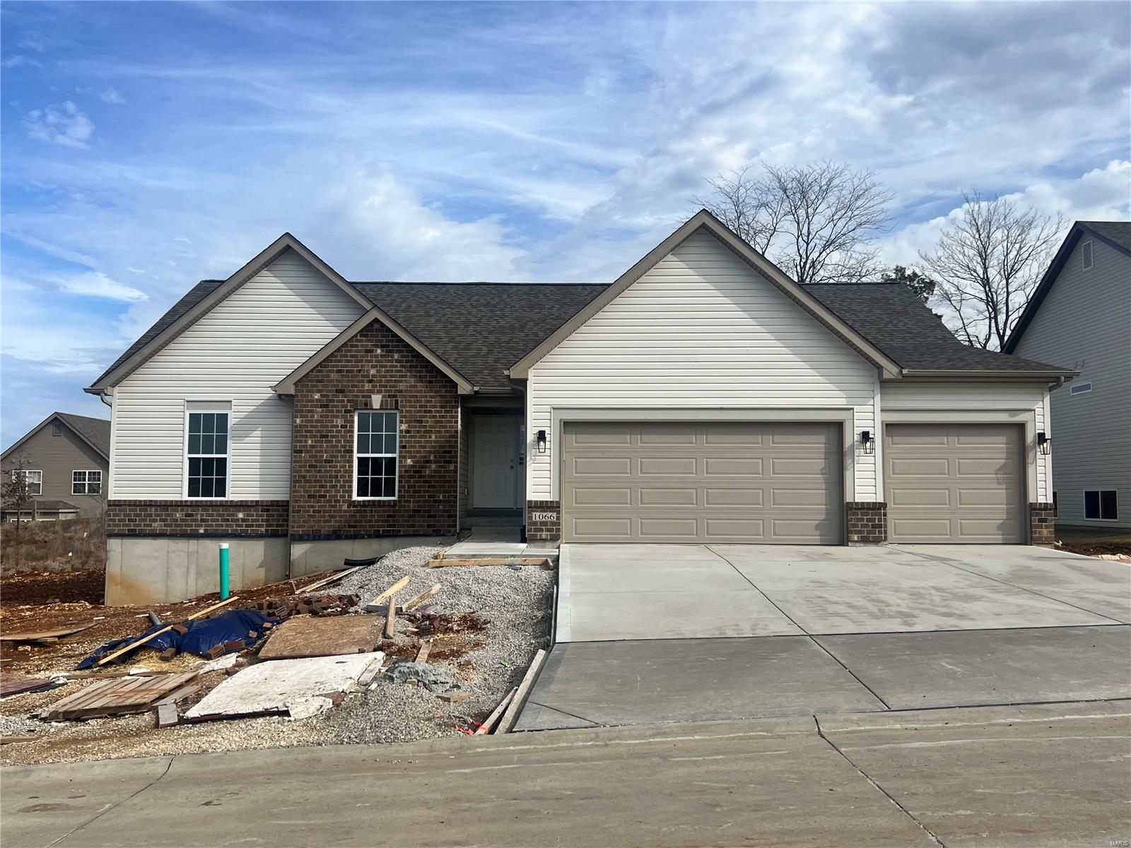 1066 Bloomfield Drive Property Photo 10