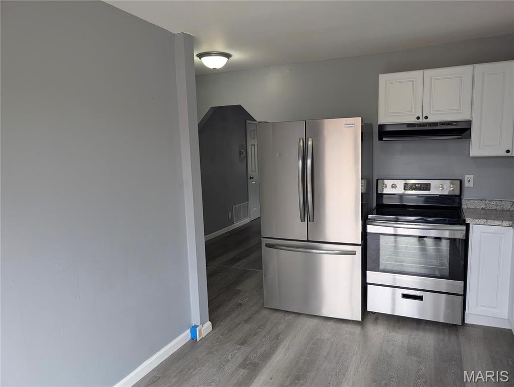 10544 Decker Avenue Property Photo 2