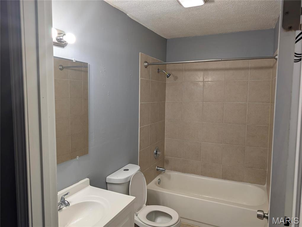 10544 Decker Avenue Property Photo 7