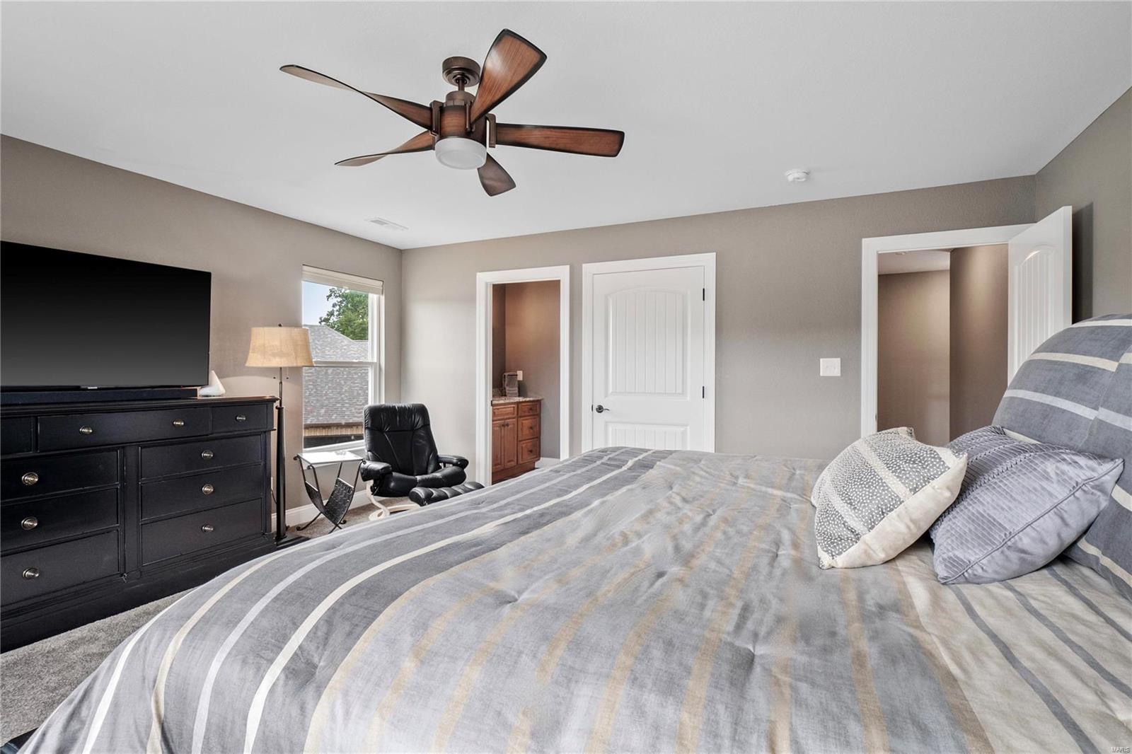 6020 N Lakeshore Drive Property Photo 35