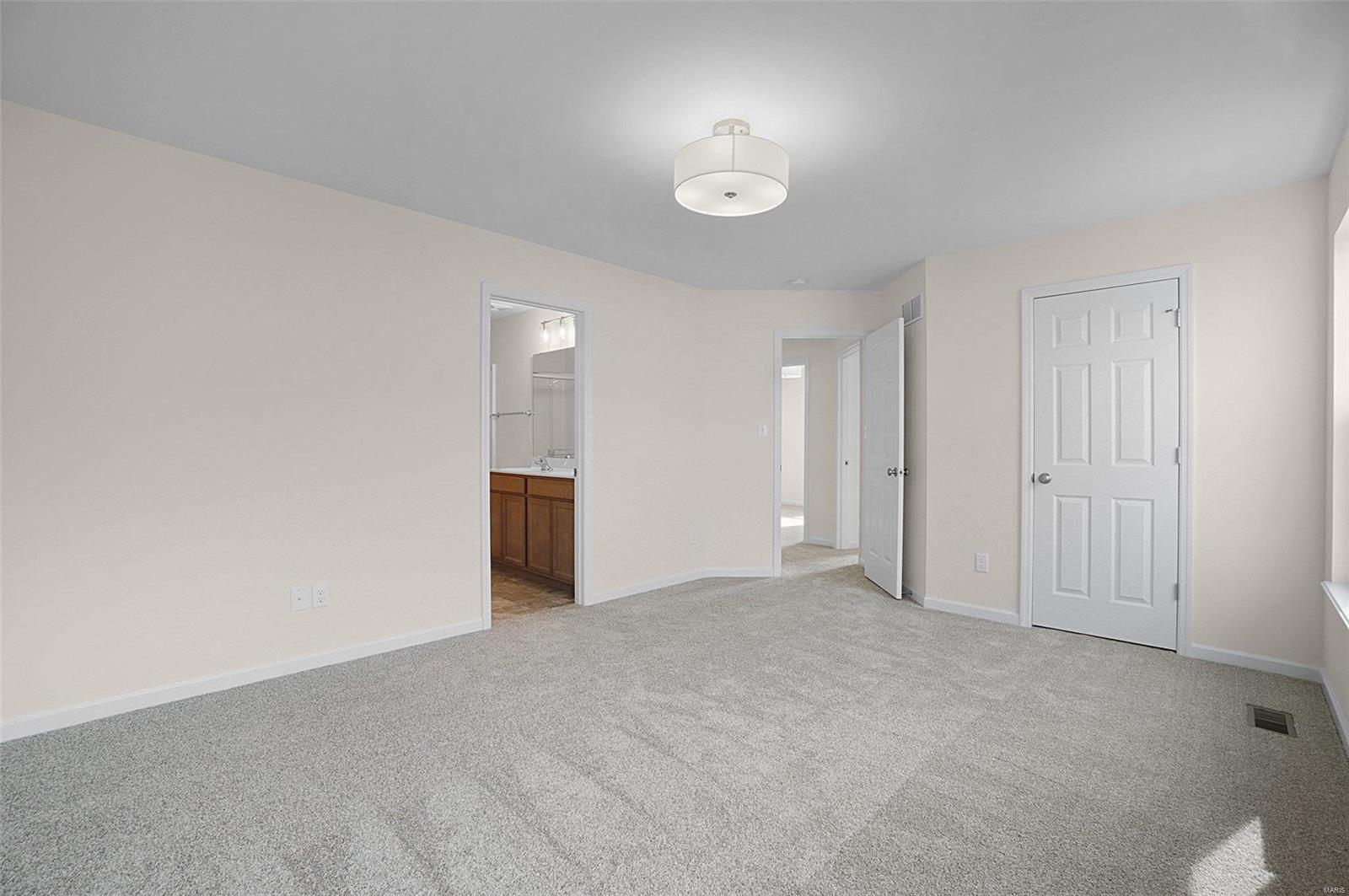 894 Woodbridge Way Property Photo 11
