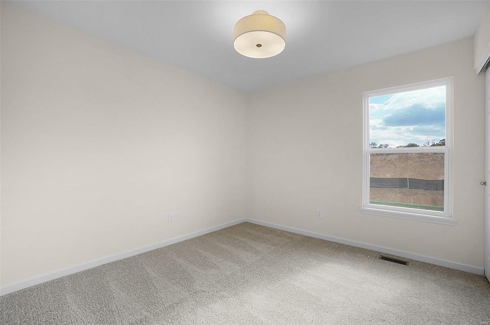 894 Woodbridge Way Property Photo 13