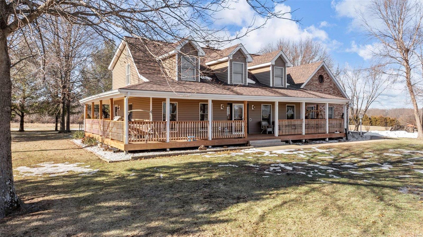 27603 Pinecrest Drive Property Photo 4