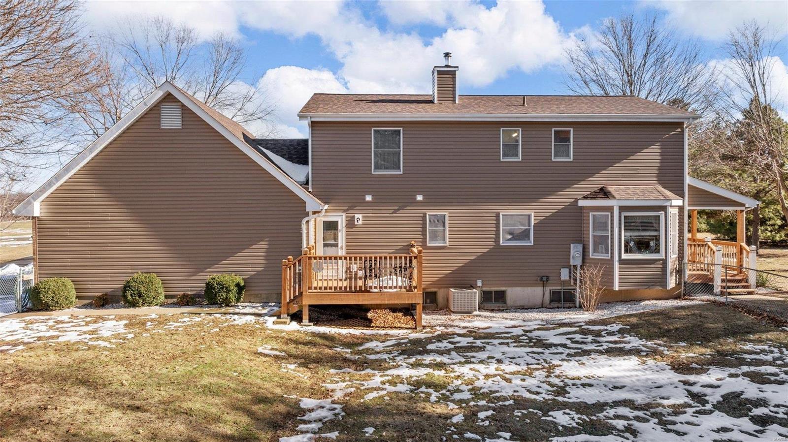 27603 Pinecrest Drive Property Photo 12