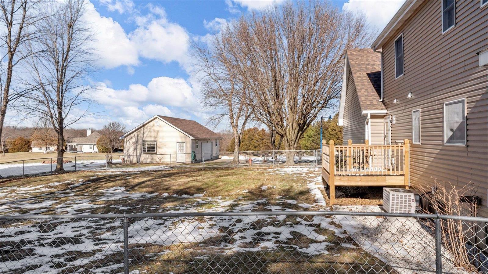 27603 Pinecrest Drive Property Photo 14