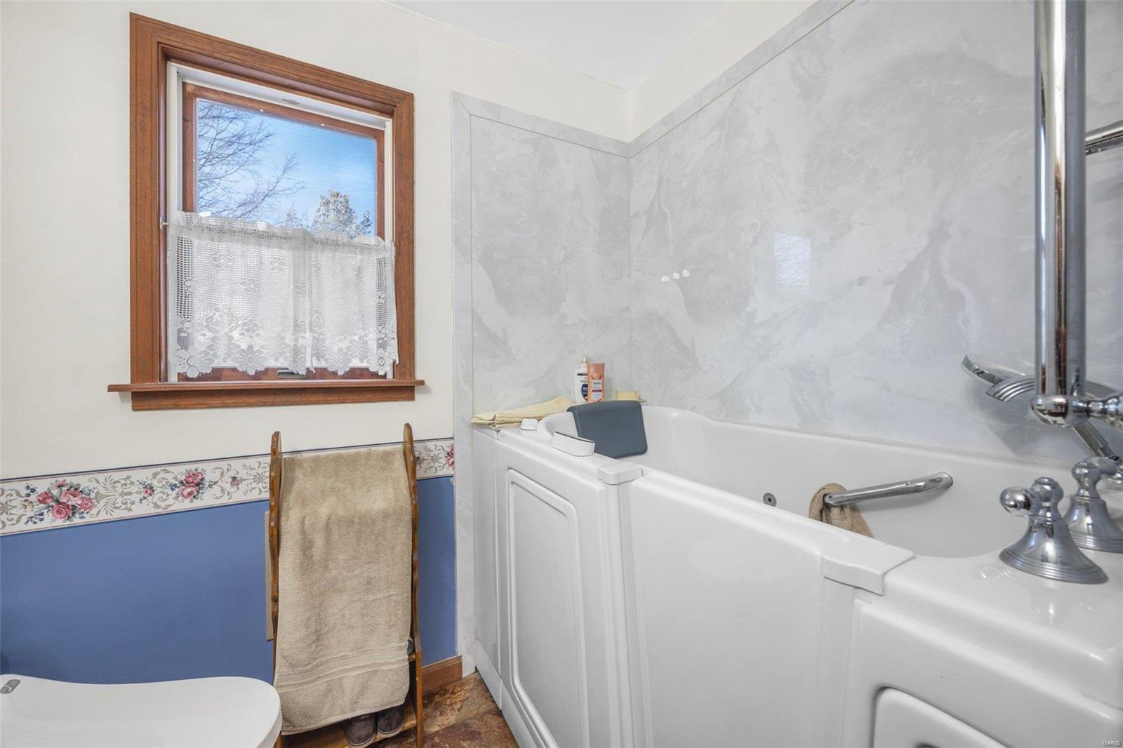 27603 Pinecrest Drive Property Photo 49