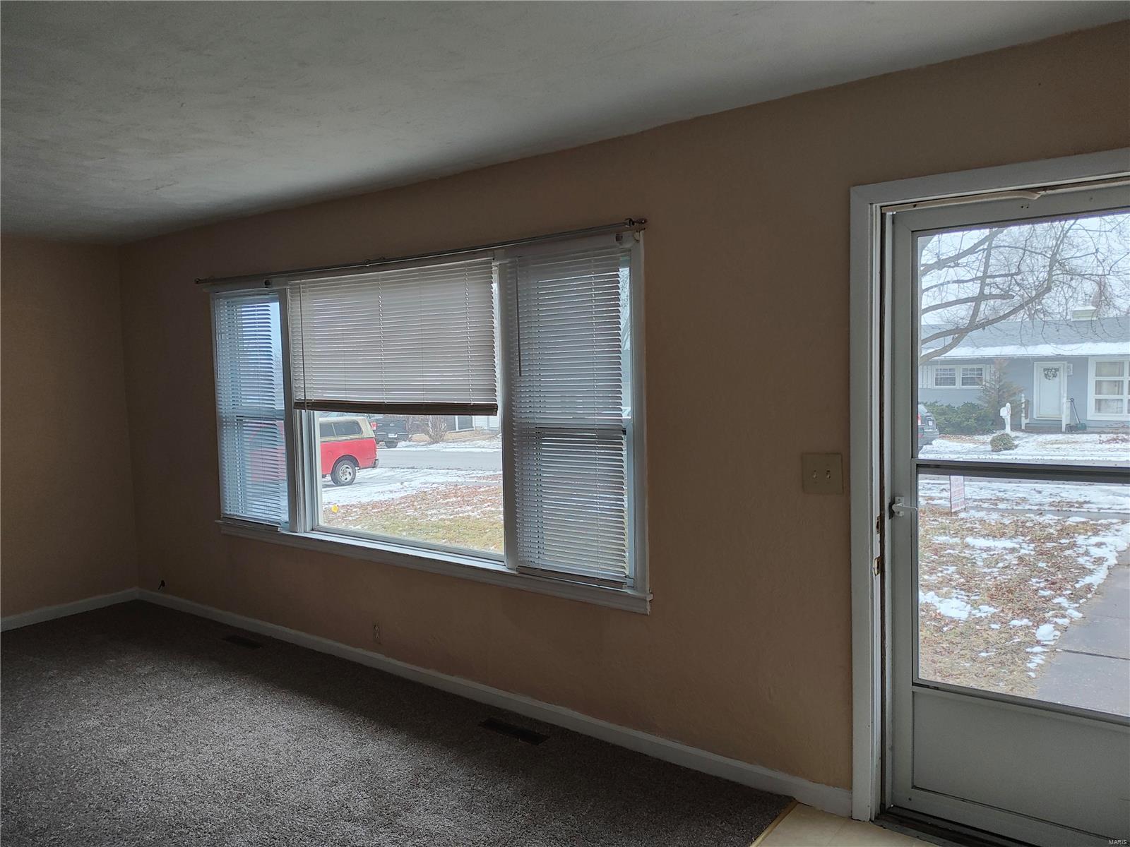 216 David Street Property Photo 4