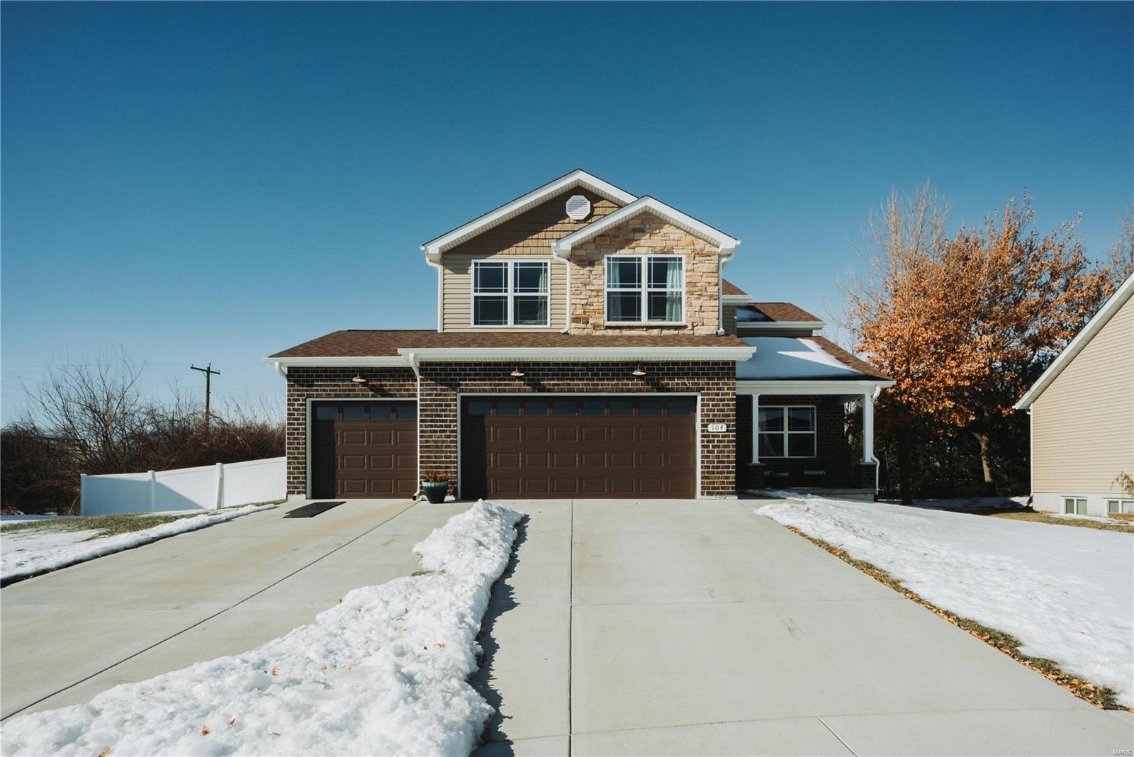 104 Eisenhower Boulevard Property Photo