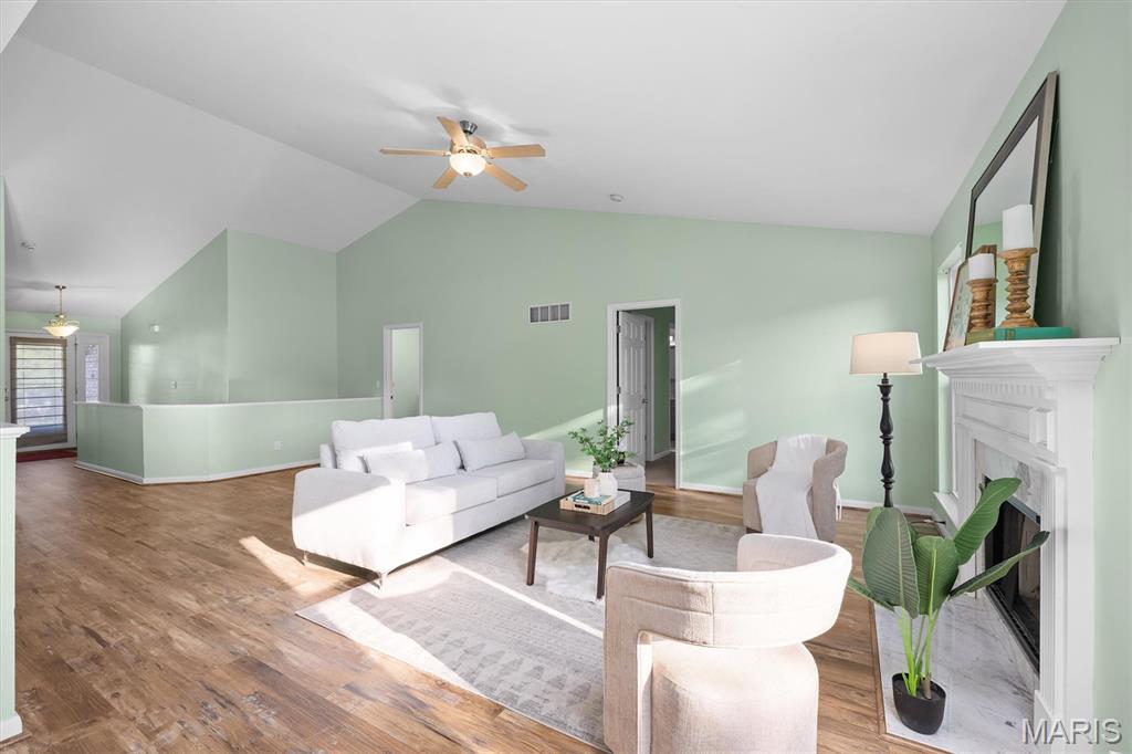 7421 Timberpoint Court Property Photo 4