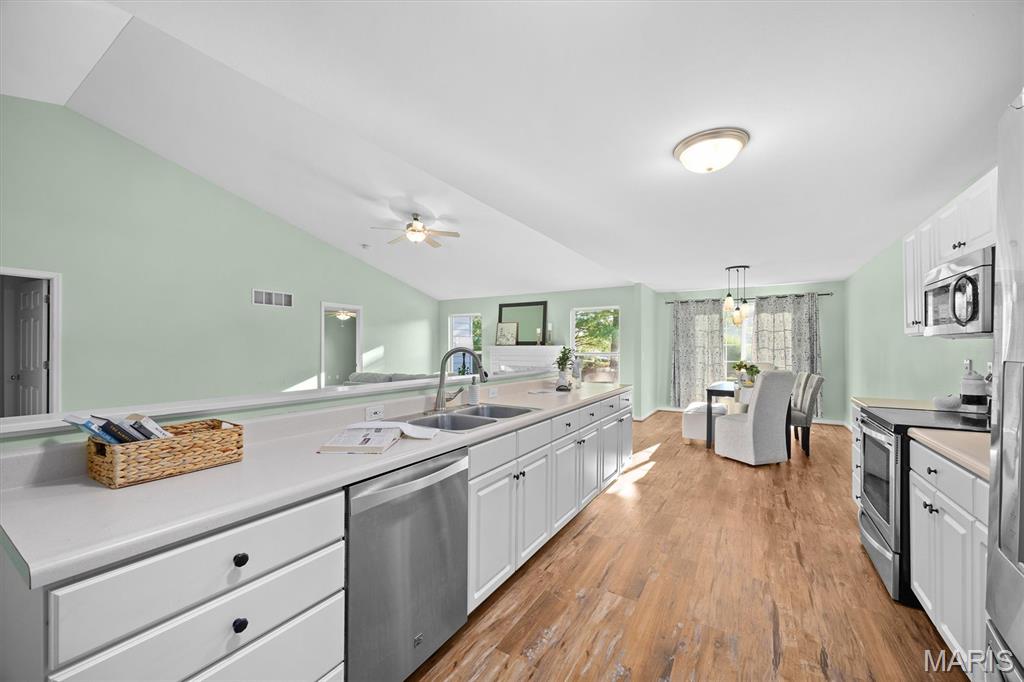 7421 Timberpoint Court Property Photo 6