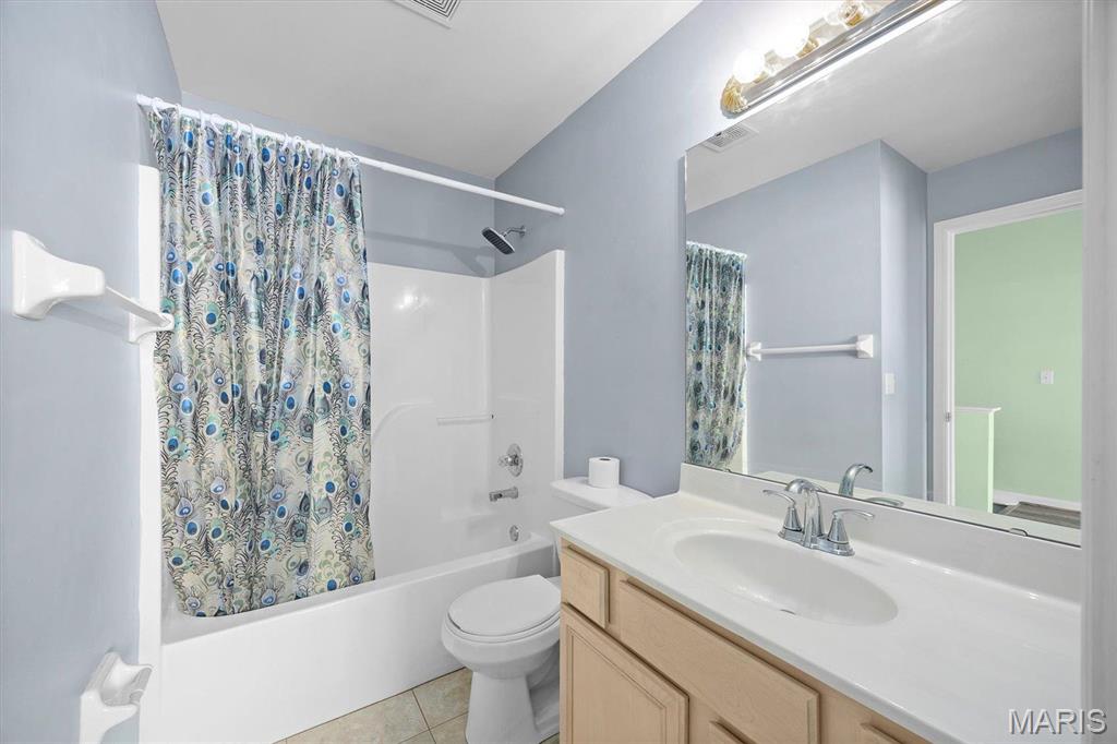 7421 Timberpoint Court Property Photo 13