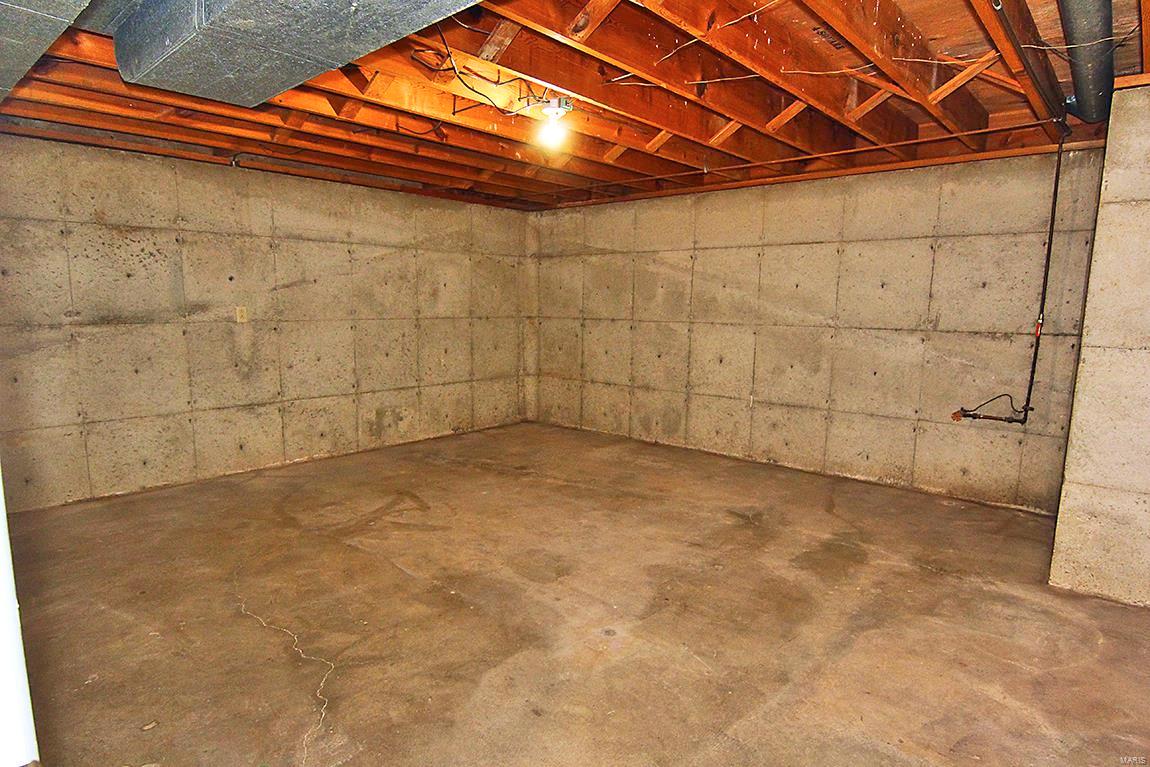 2217 Brookwood Drive Property Photo 27