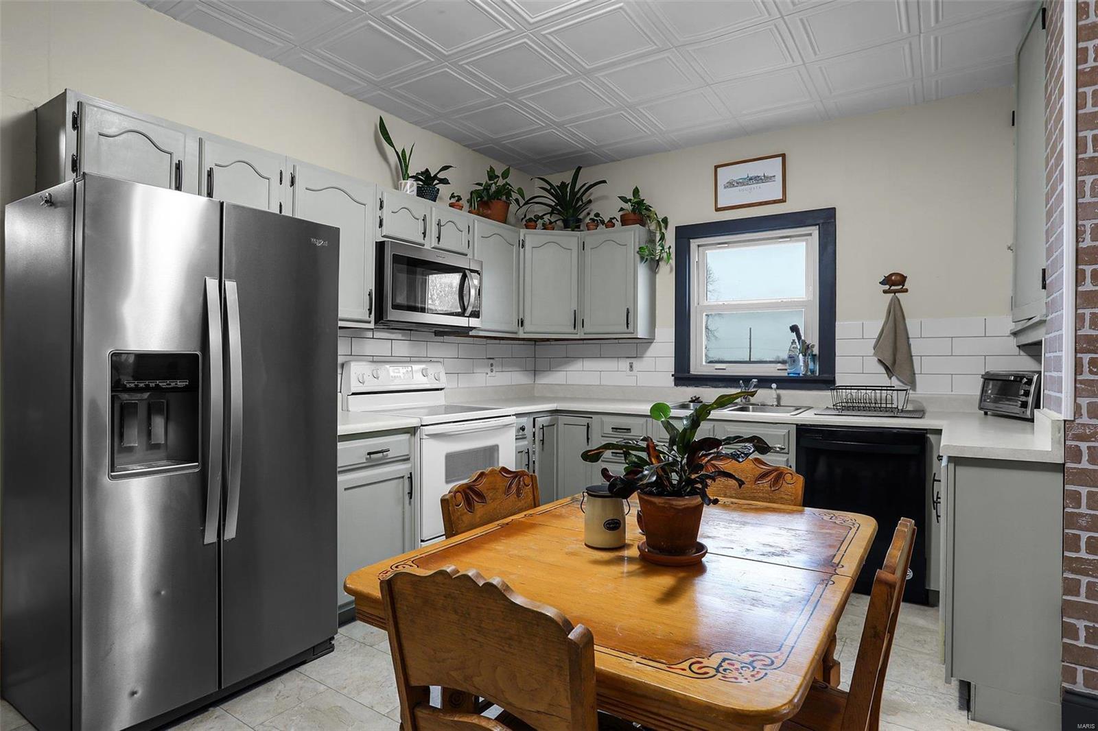 326 Highland Street Property Photo 8